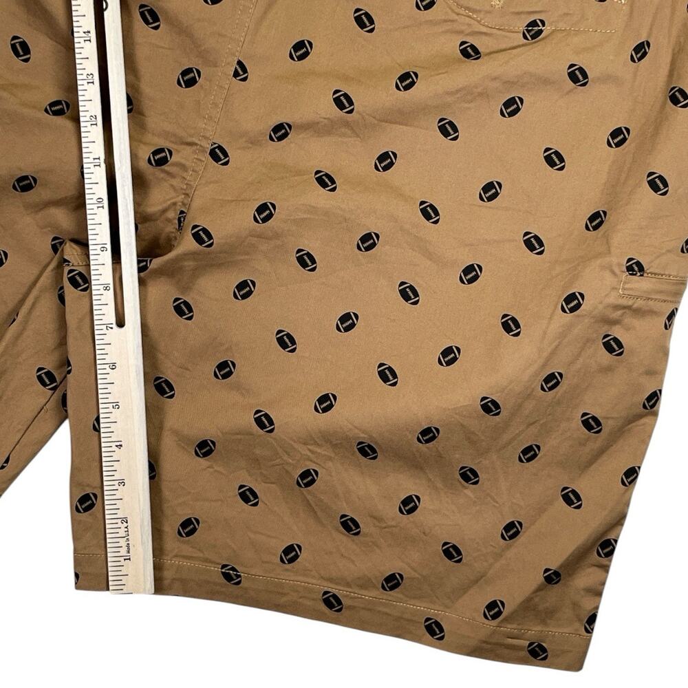 Tackle & Tides Men’s Shorts 44 All Over Football Print Brown Excellent Condition - Picture 9 of 9